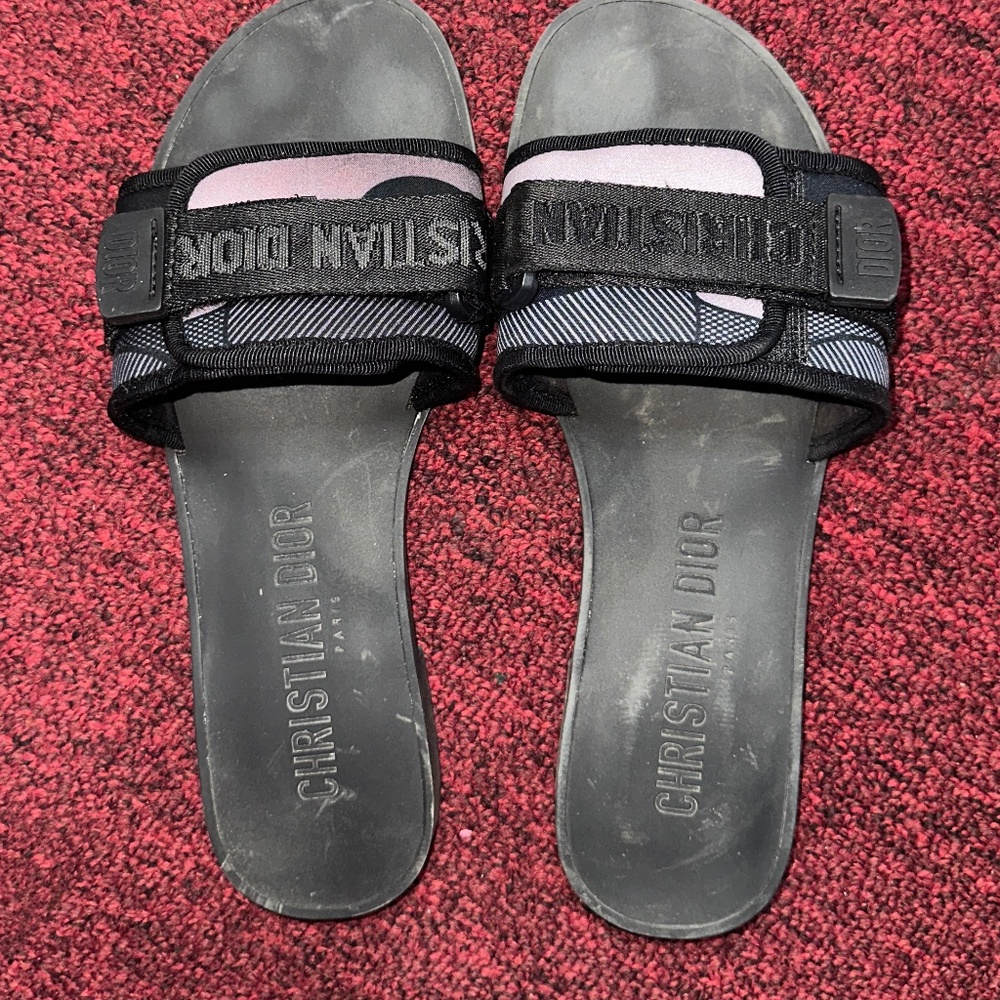 Dior slides